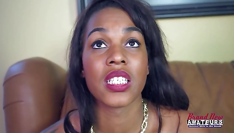 Skylar Got Her Clit & Pussy Lips Vibes By A Fast Sex Toy!