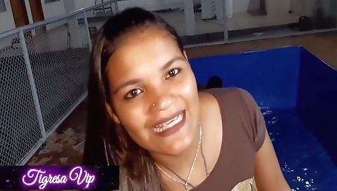 This pornstar in high definition sex movie contains several attractive babes and anal. The babe in this scene is giving herself and getting nailed in various parts of body.