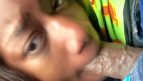 Ebony babe with a big ass gets into a car and gets fucked