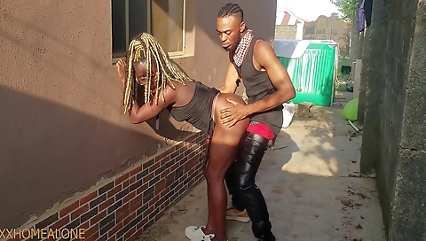 Ebony woman got a quick fuck by a stranger in the backyard