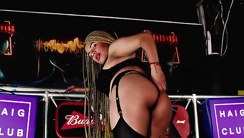 Hot brunette and ebony teen enjoy the pleasure of riding