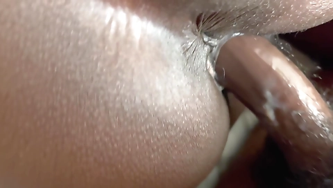 My new boyfriend fucked me in the bed to make it a night out