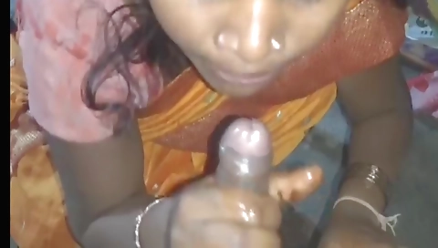 Ebony girlfriend gives blowjob and receives creampie